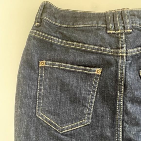 H&M | Navy Blue Denim Pencil Skirt with Gold Trim | Size 4, Classic & Chic - Picture 7 of 13